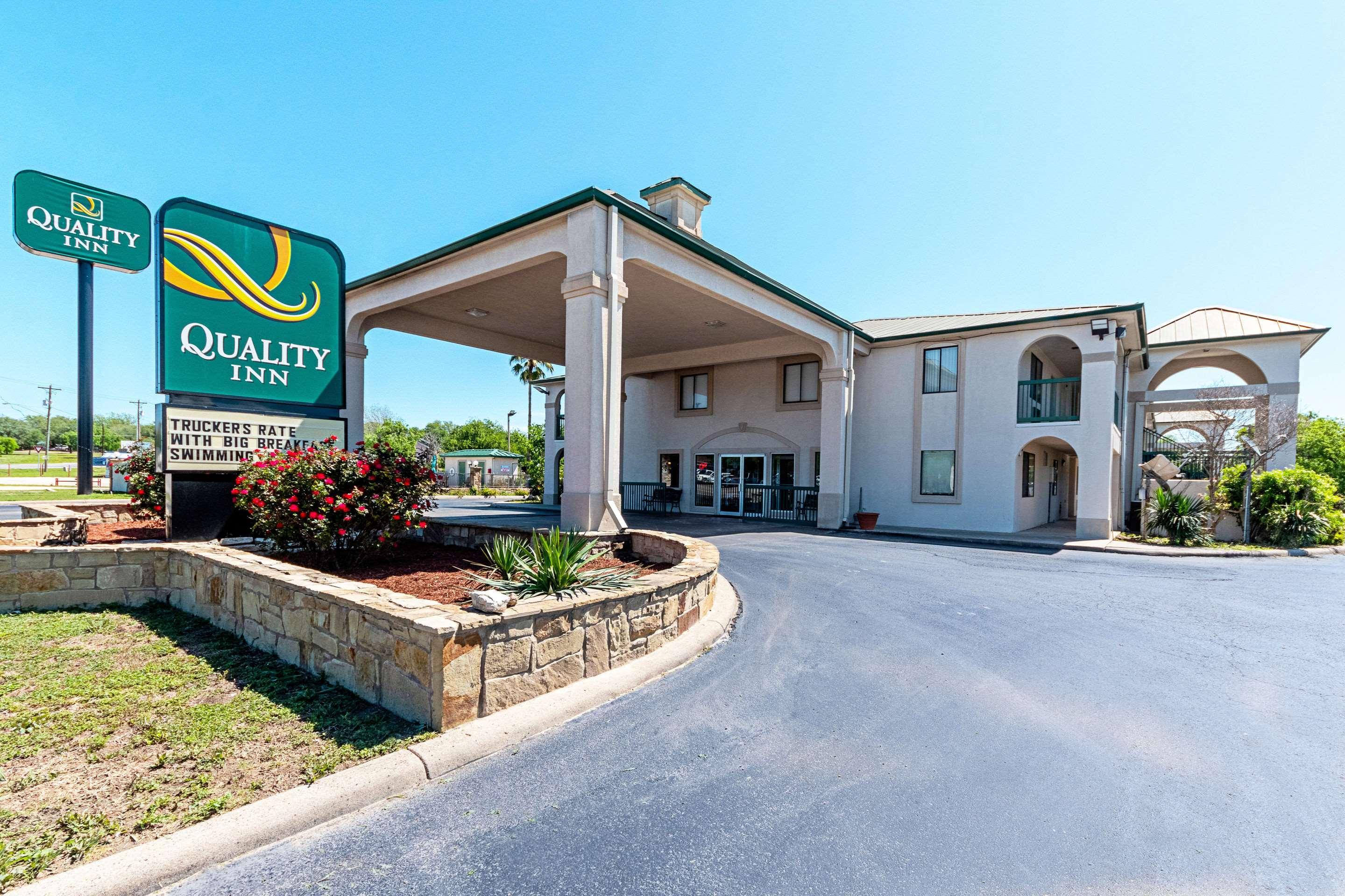 Quality Inn Three Rivers Екстер'єр фото